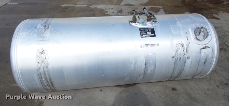 image for item DF9429 2003 aluminum fuel tank