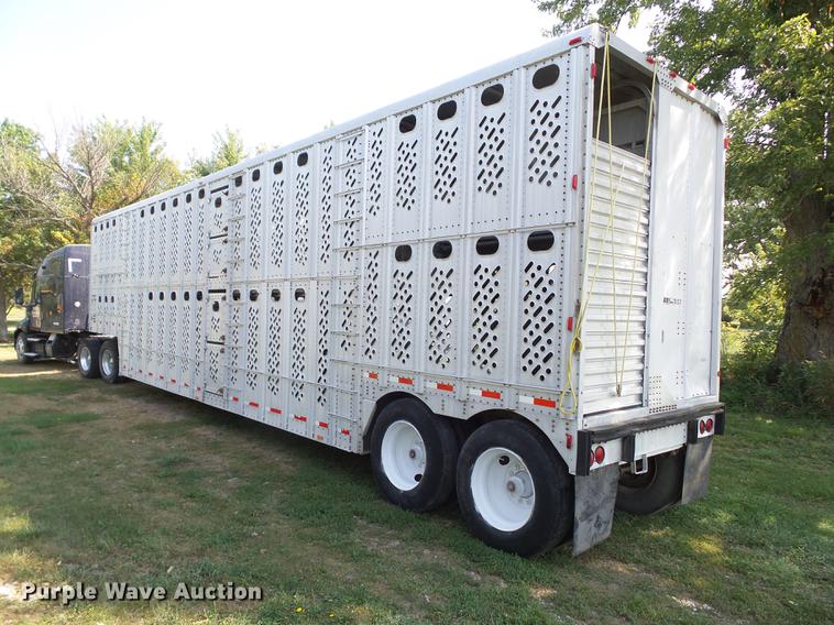 image for item DH9455 1985 Wilson PSDCL-102 livestock trailer