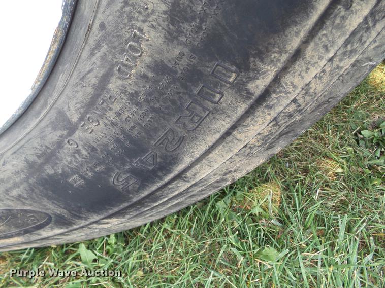 image for item DH9455 1985 Wilson PSDCL-102 livestock trailer