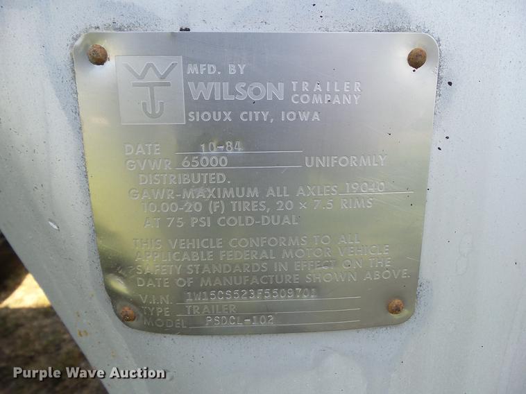 image for item DH9455 1985 Wilson PSDCL-102 livestock trailer