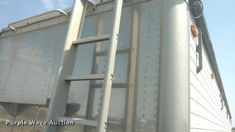 image for item DI9866 2007 Timpte Super Hopper double hopper bottom grain trailer