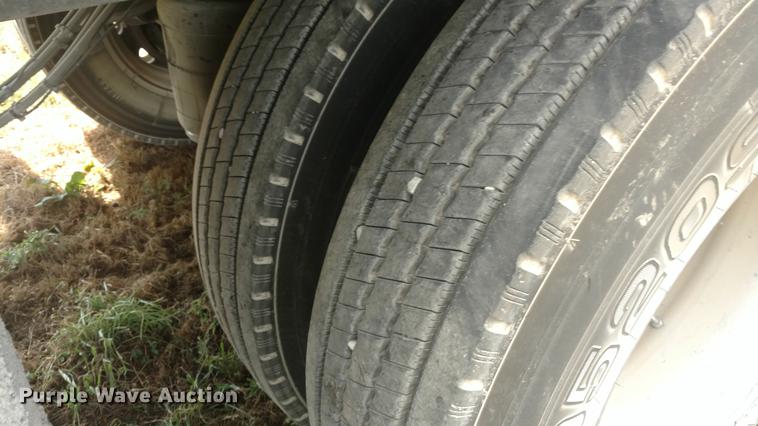 image for item DI9866 2007 Timpte Super Hopper double hopper bottom grain trailer