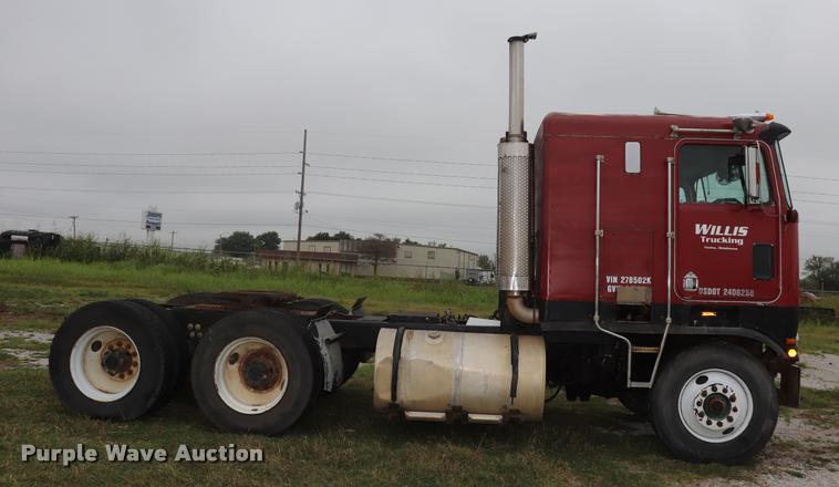 image for item DQ9445 1980 Kenworth semi truck