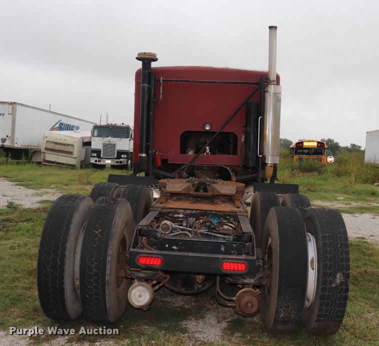 image for item DQ9445 1980 Kenworth semi truck