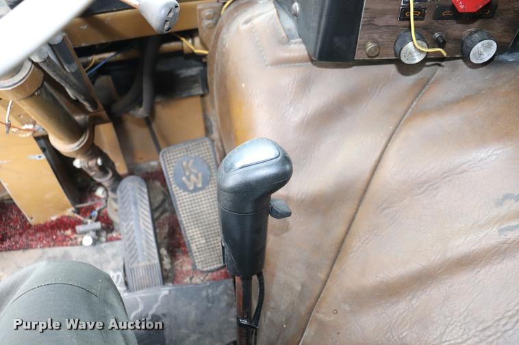 image for item DQ9445 1980 Kenworth semi truck