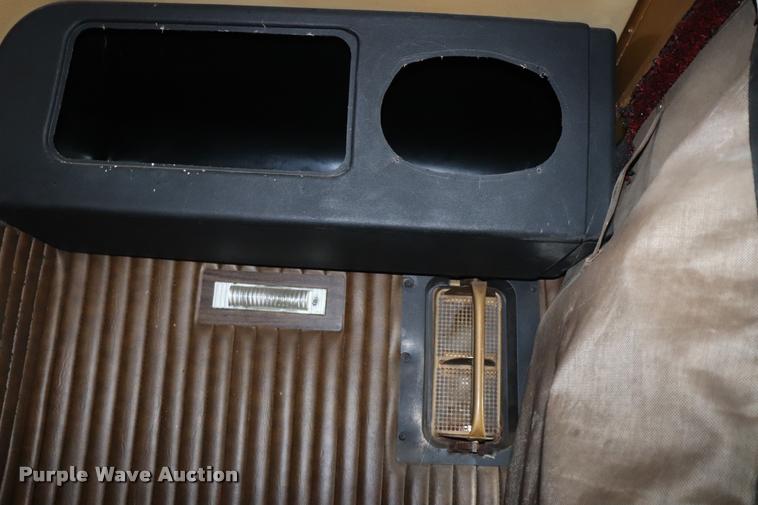 image for item DQ9445 1980 Kenworth semi truck