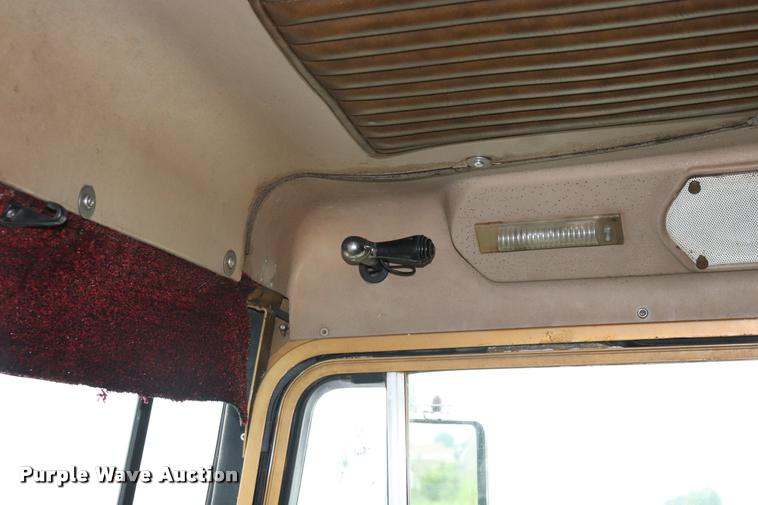 image for item DQ9445 1980 Kenworth semi truck