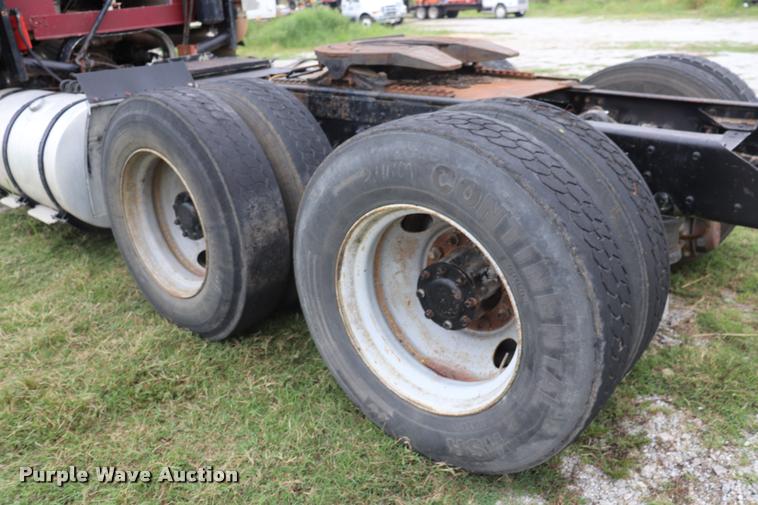 image for item DQ9445 1980 Kenworth semi truck