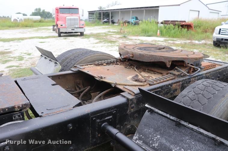 image for item DQ9445 1980 Kenworth semi truck