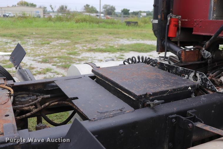 image for item DQ9445 1980 Kenworth semi truck