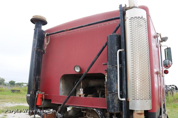 image for item DQ9445 1980 Kenworth semi truck