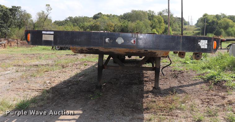 image for item ED9527 1991 Great Dane flatbed trailer