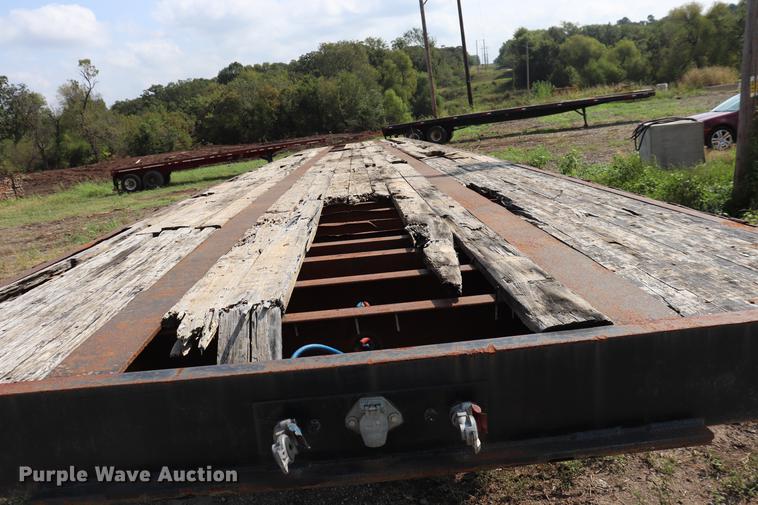 image for item ED9527 1991 Great Dane flatbed trailer