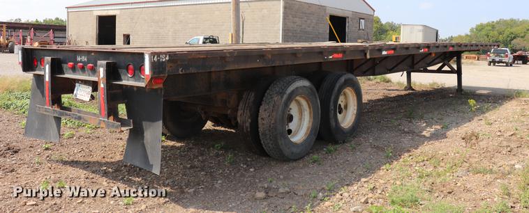image for item ED9527 1991 Great Dane flatbed trailer