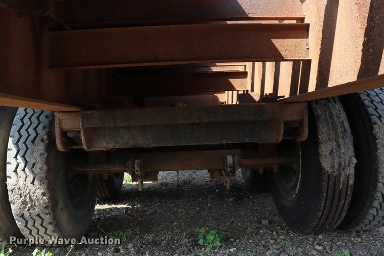 image for item ED9527 1991 Great Dane flatbed trailer