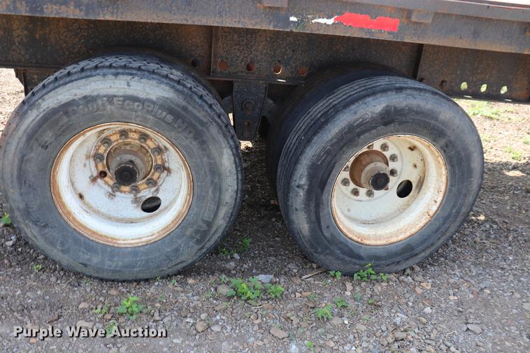 image for item ED9527 1991 Great Dane flatbed trailer