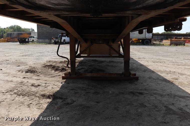 image for item ED9528 1995 Wilson CF-900 flatbed trailer