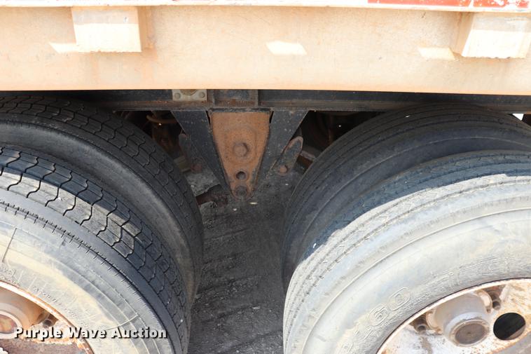 image for item ED9528 1995 Wilson CF-900 flatbed trailer