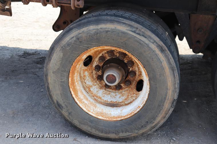 image for item ED9528 1995 Wilson CF-900 flatbed trailer