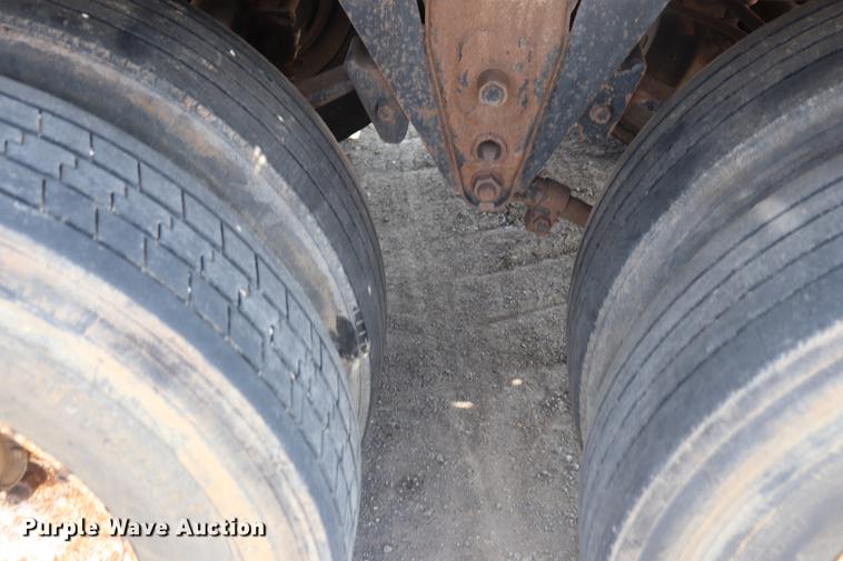 image for item ED9528 1995 Wilson CF-900 flatbed trailer