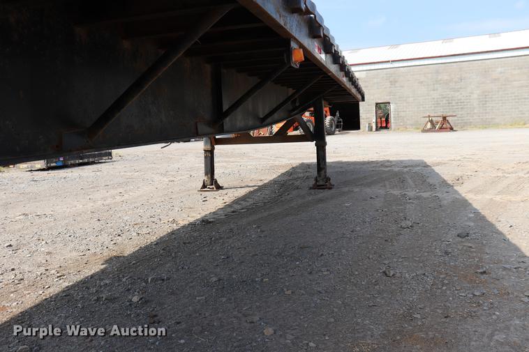 image for item ED9529 1991 Great Dane flatbed trailer