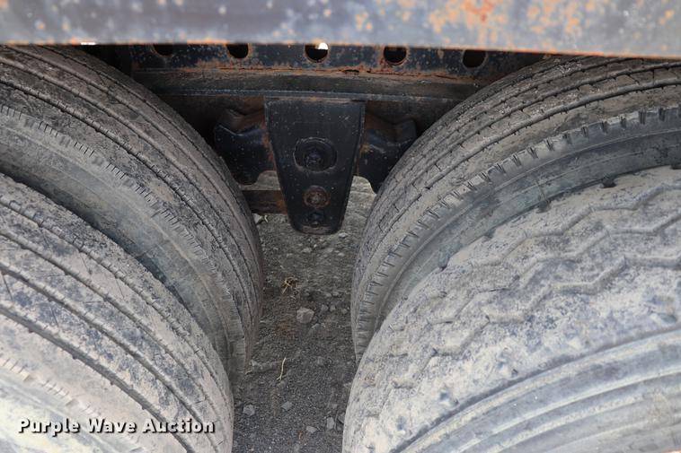 image for item ED9529 1991 Great Dane flatbed trailer