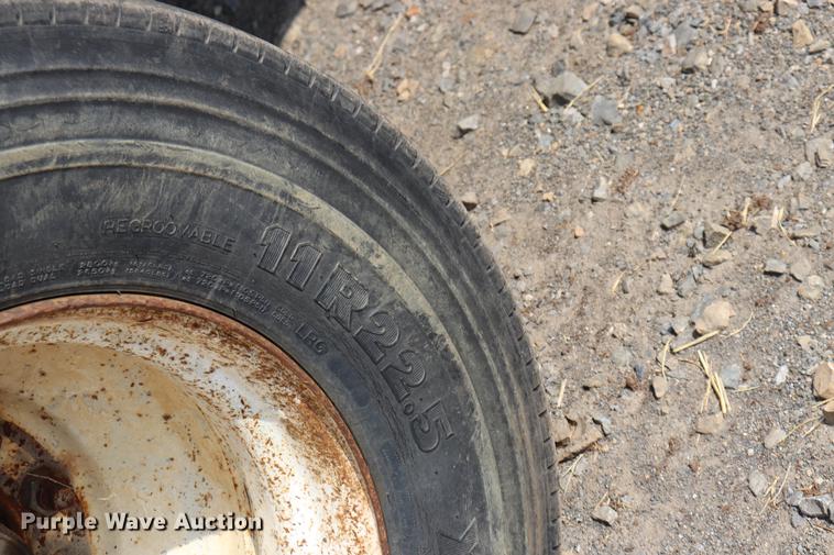 image for item ED9529 1991 Great Dane flatbed trailer