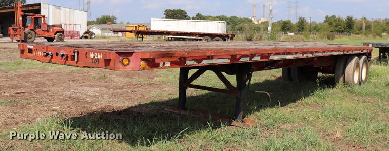 image for item ED9530 1974 Fontane FLTS flatbed trailer