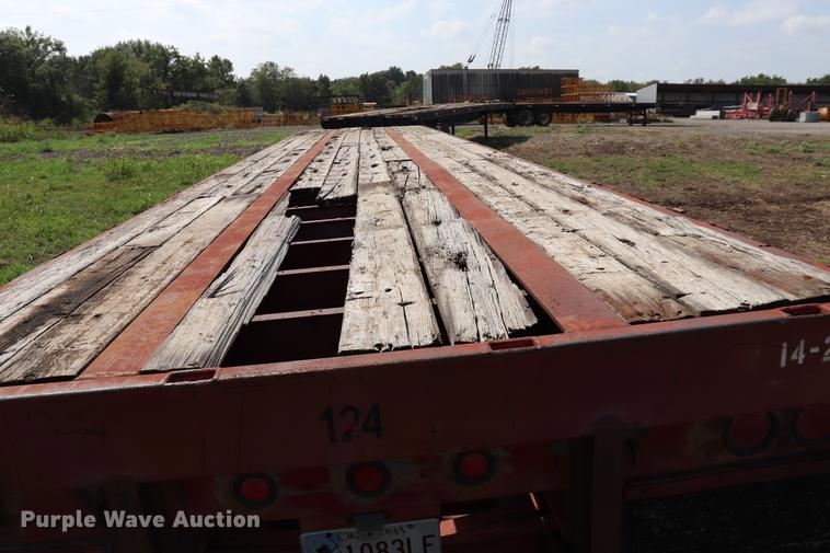 image for item ED9530 1974 Fontane FLTS flatbed trailer