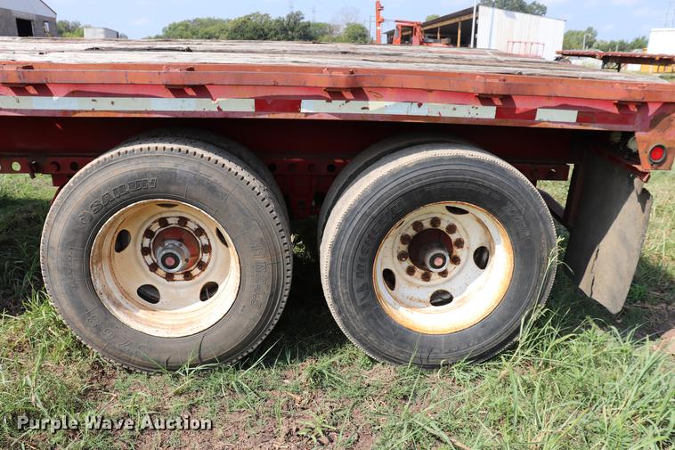 image for item ED9530 1974 Fontane FLTS flatbed trailer