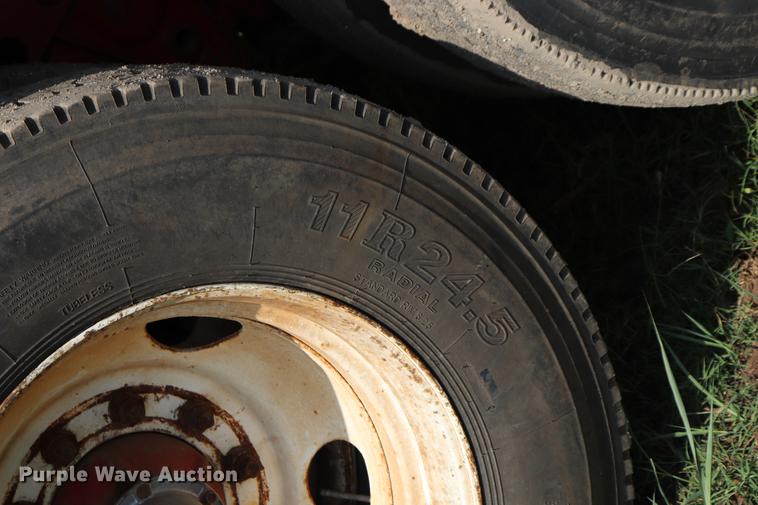 image for item ED9530 1974 Fontane FLTS flatbed trailer