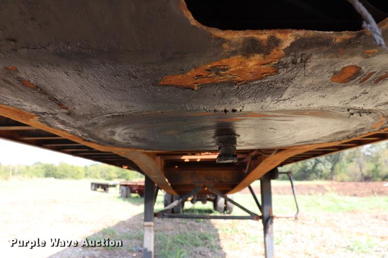 image for item ED9531 1992 Great Dane flatbed trailer