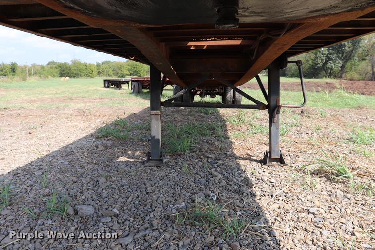 image for item ED9531 1992 Great Dane flatbed trailer