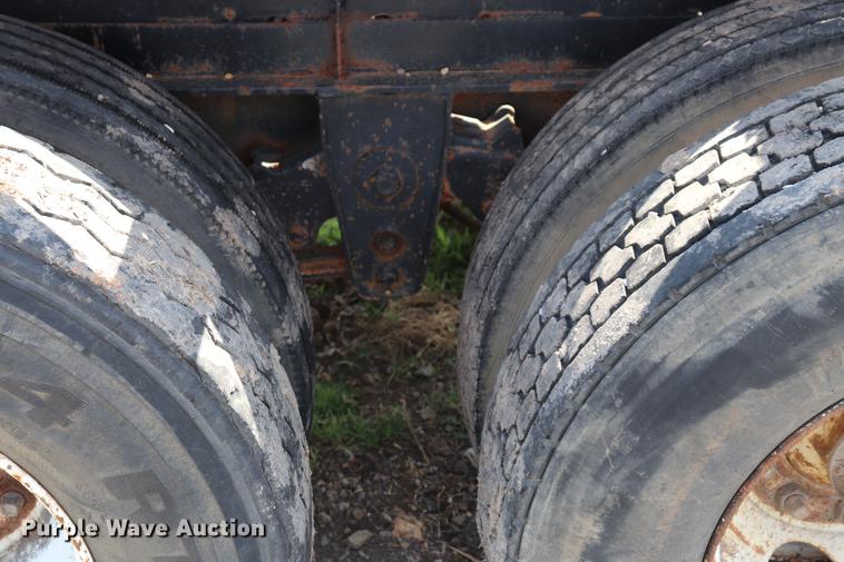 image for item ED9531 1992 Great Dane flatbed trailer