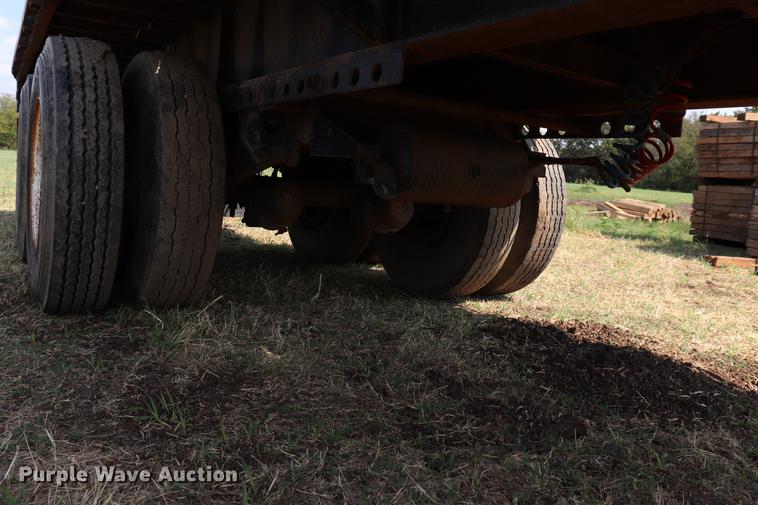 image for item ED9532 1995 Daco equipment trailer