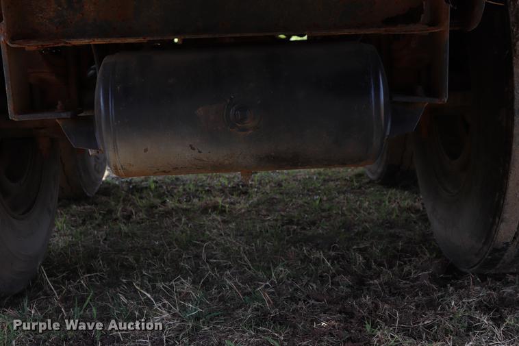 image for item ED9532 1995 Daco equipment trailer