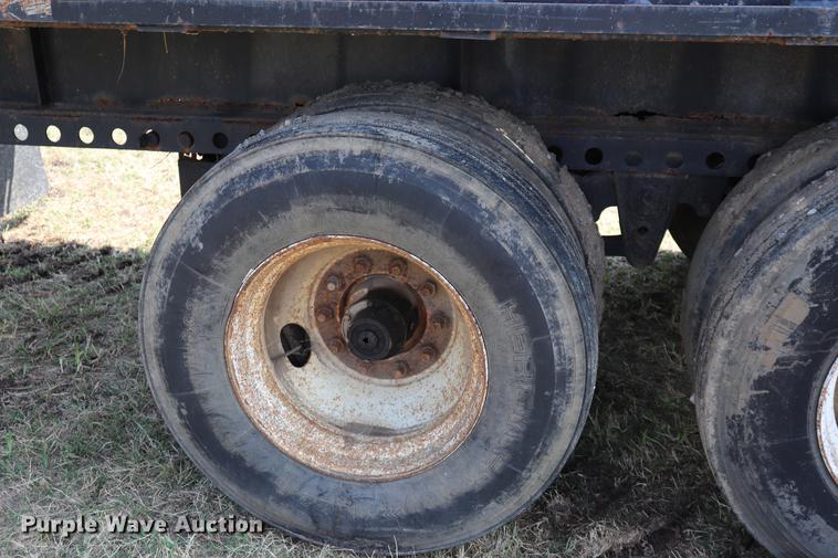 image for item ED9532 1995 Daco equipment trailer