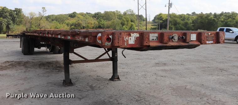 image for item ED9537 1992 Trail Mobile flatbed trailer