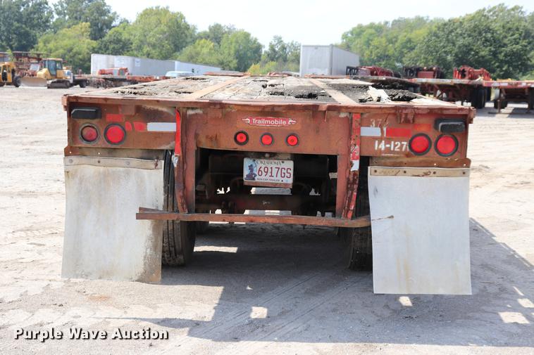 image for item ED9537 1992 Trail Mobile flatbed trailer