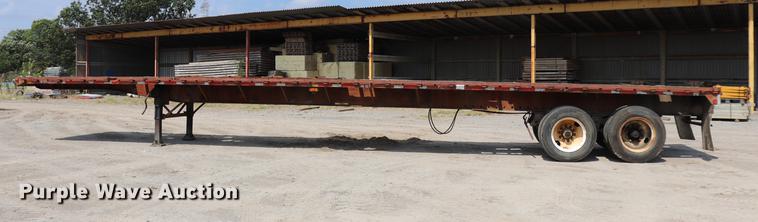 image for item ED9537 1992 Trail Mobile flatbed trailer