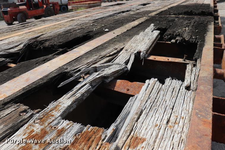 image for item ED9537 1992 Trail Mobile flatbed trailer