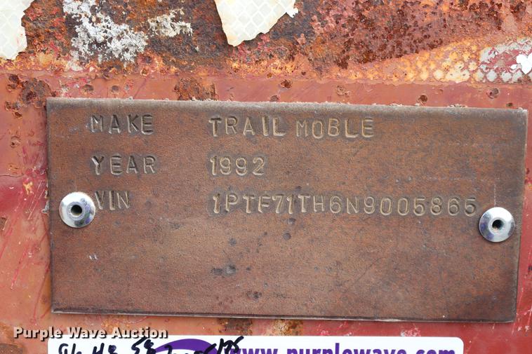 image for item ED9537 1992 Trail Mobile flatbed trailer