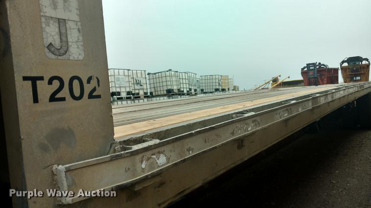 image for item G1440 1994 Featherlite 1020 drop deck equipment trailer