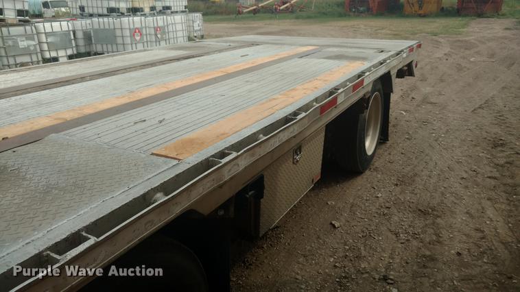 image for item G1440 1994 Featherlite 1020 drop deck equipment trailer