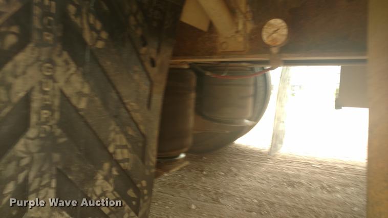 image for item G1440 1994 Featherlite 1020 drop deck equipment trailer