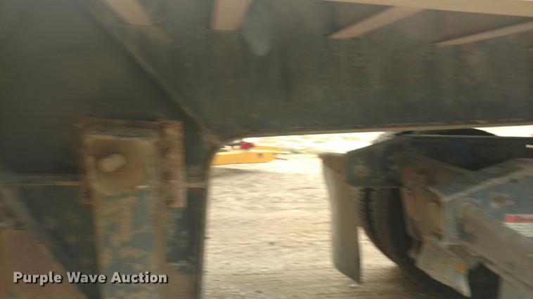 image for item G1440 1994 Featherlite 1020 drop deck equipment trailer