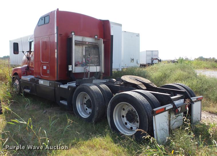 image for item J8590 1995 Kenworth T600 semi truck