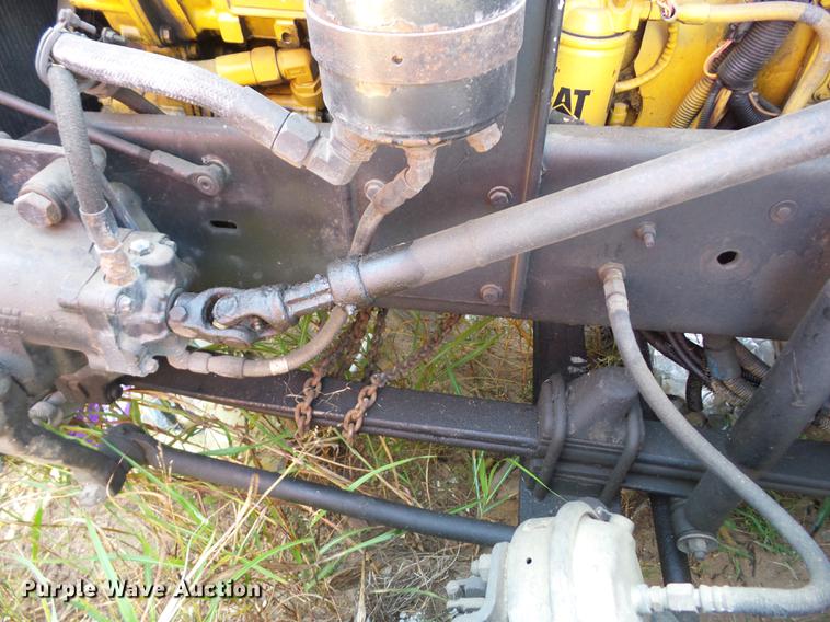 image for item J8590 1995 Kenworth T600 semi truck