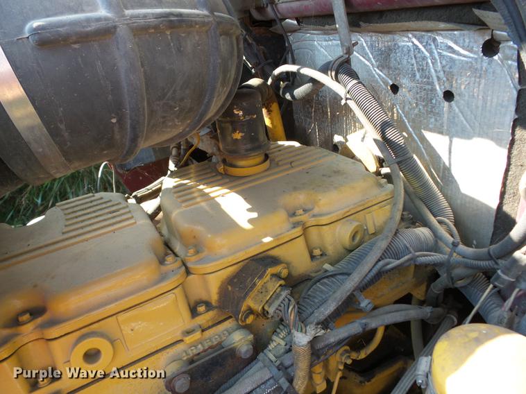 image for item J8590 1995 Kenworth T600 semi truck