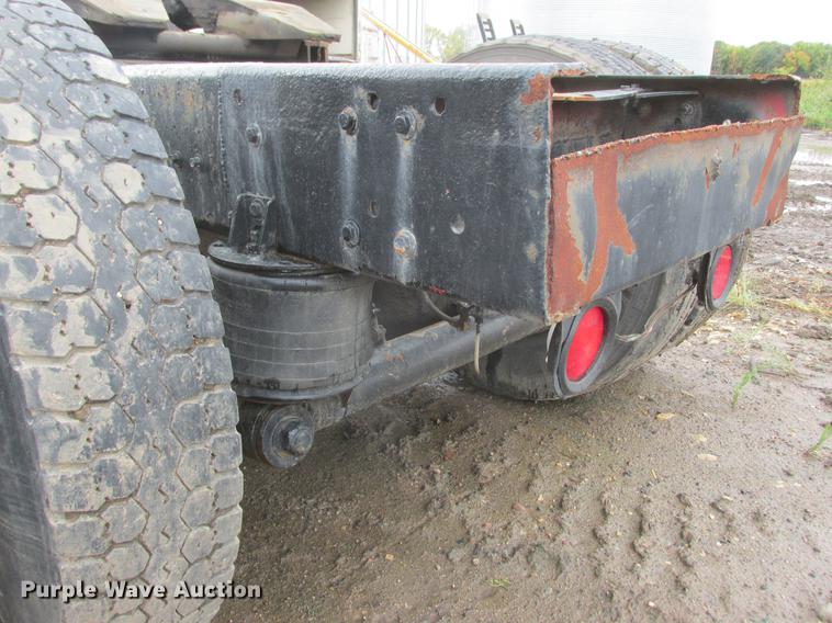 image for item K6113 1981 Mack RWS778LST semi truck